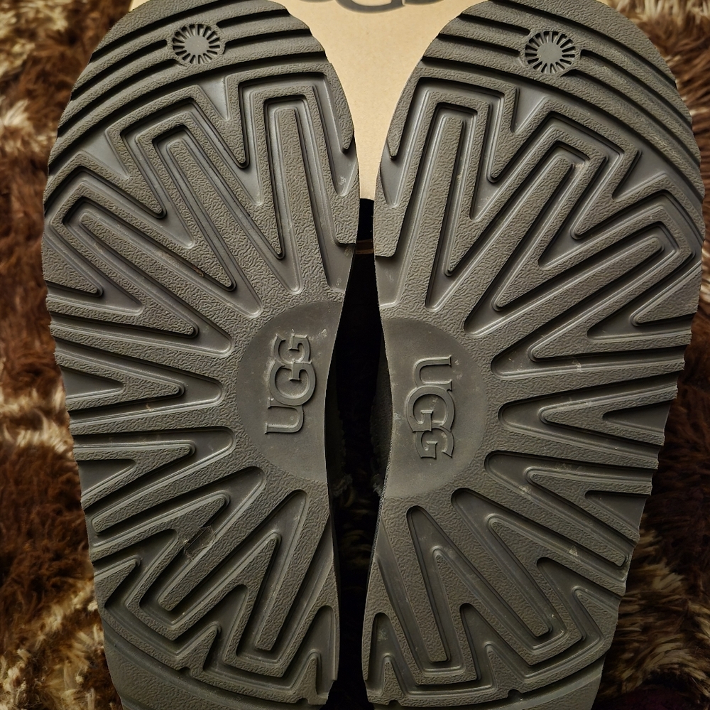 Ugg Ultra Mini - image 5